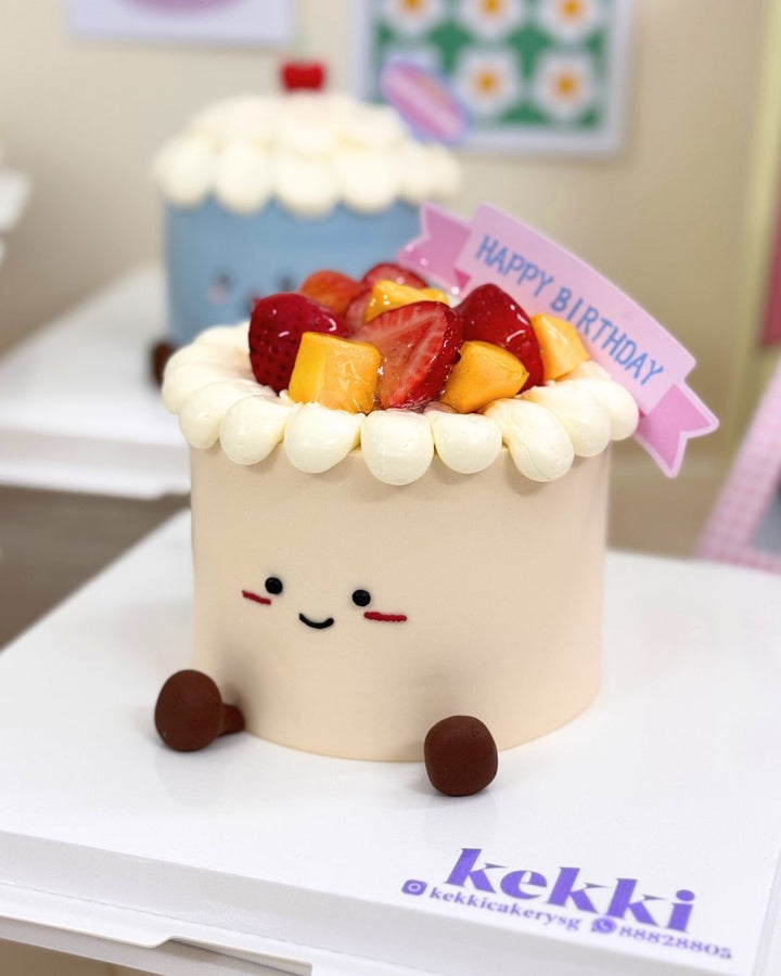 Momo Plushie Cake by Kekki
