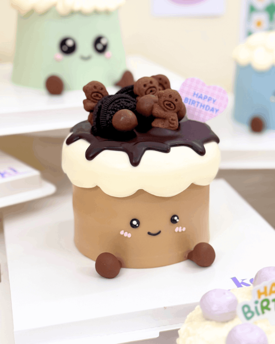 Poppy Plushie Cake by Kekki